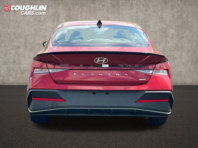 2025 Hyundai Elantra Hybrid SEL Sport
