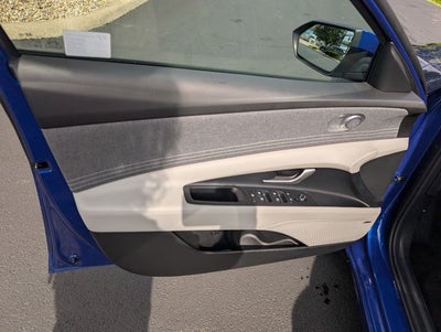 2025 Hyundai Elantra Hybrid Limited