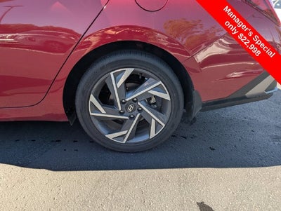2025 Hyundai Elantra Limited