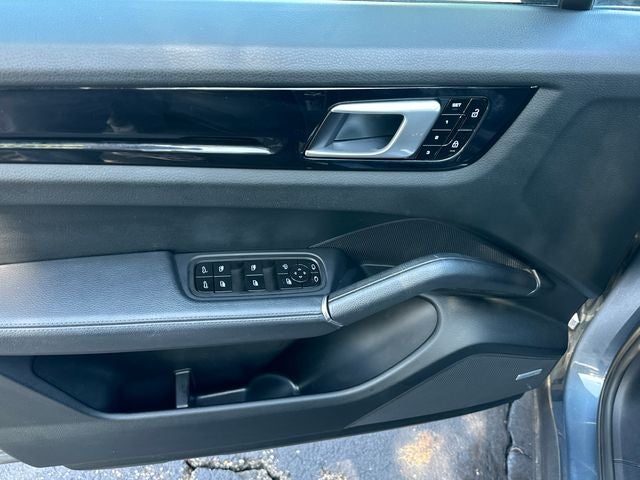 2019 Porsche Cayenne Base