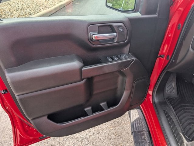 2023 Chevrolet Silverado 1500 4WD Crew Cab 147" Custom