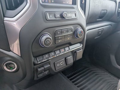 2023 Chevrolet Silverado 1500 4WD Crew Cab 147" Custom