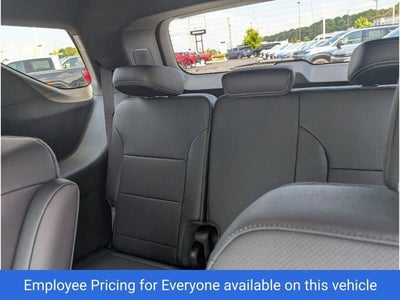 2025 Chevrolet Traverse FWD LT