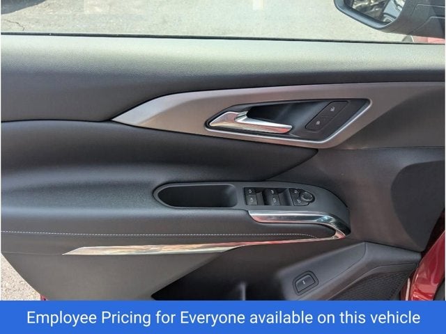 2025 Chevrolet Traverse FWD LT