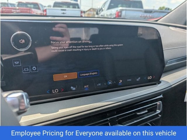 2025 Chevrolet Traverse FWD LT