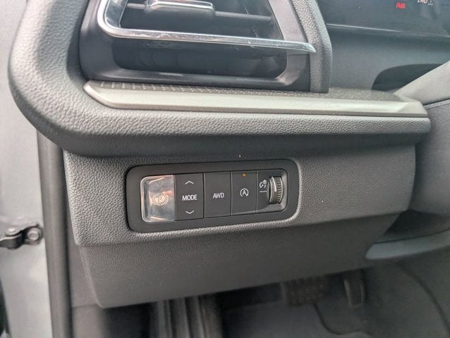 2024 Chevrolet Traverse AWD LT