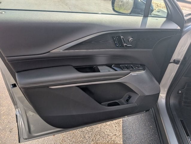 2025 Cadillac LYRIQ Luxury