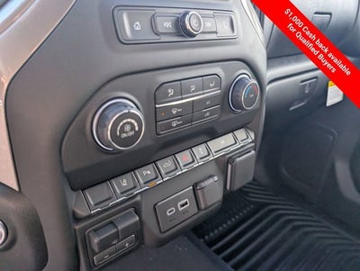 2026 Chevrolet Silverado 2500HD 4WD Crew Cab 159" Custom