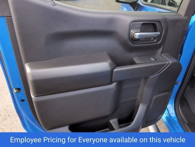 2025 Chevrolet Silverado 1500 4WD Crew Cab 147" Custom