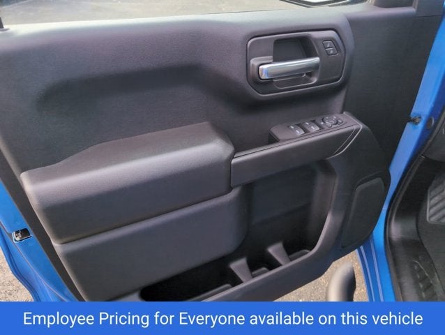 2025 Chevrolet Silverado 1500 4WD Crew Cab 147" Custom