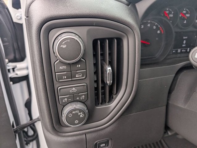 2026 Chevrolet Silverado 1500 4WD Crew Cab 147" Custom