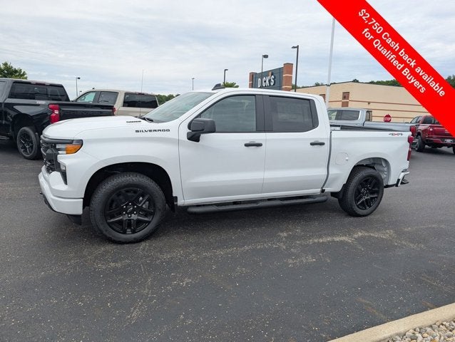 2026 Chevrolet Silverado 1500 4WD Crew Cab 147" Custom