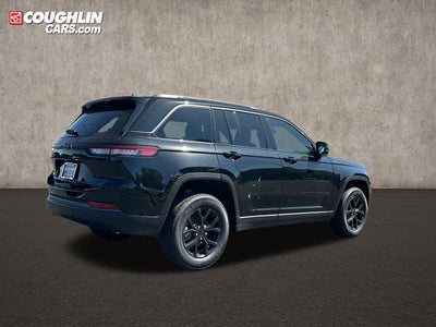2026 Jeep Grand Cherokee Laredo