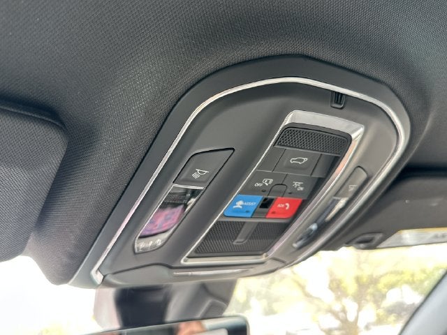 2027 Jeep Grand Cherokee Laredo Altitude