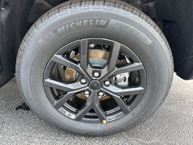 2027 Jeep Grand Cherokee Laredo Altitude