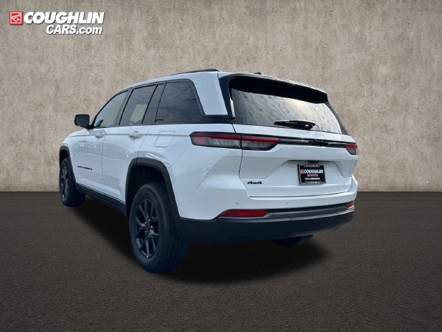 2027 Jeep Grand Cherokee Laredo Altitude