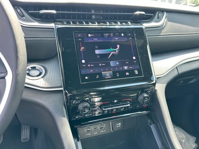 2026 Jeep Grand Cherokee L Laredo