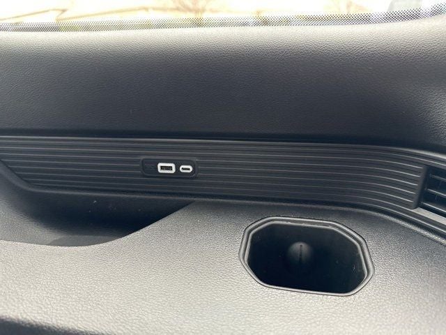 2024 Jeep Wagoneer Base