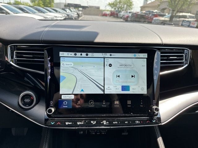 2024 Jeep Grand Wagoneer Series II