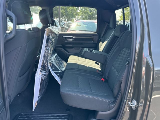 2027 RAM 1500 Big Horn/Lone Star