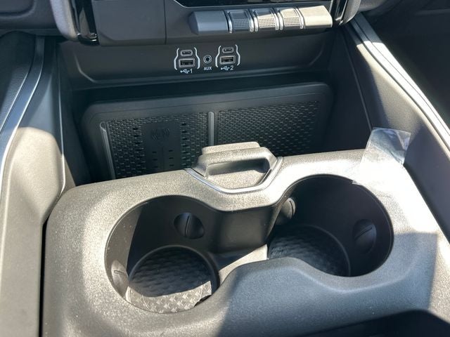 2027 RAM 1500 Big Horn/Lone Star