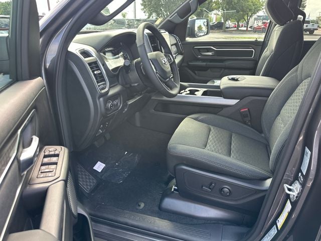 2027 RAM 1500 Big Horn/Lone Star
