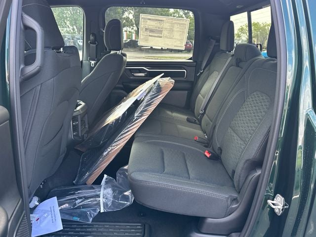 2027 RAM 1500 Big Horn/Lone Star