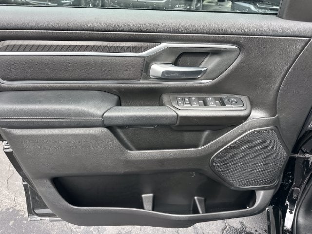 2027 RAM 1500 Big Horn/Lone Star