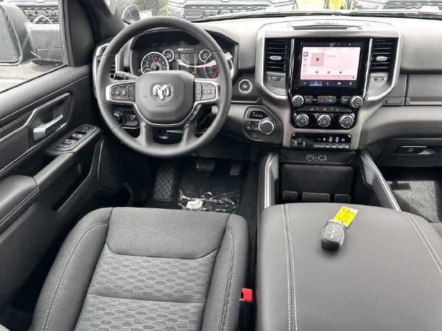 2027 RAM 1500 Big Horn/Lone Star
