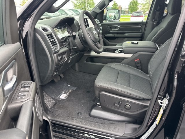 2027 RAM 1500 Big Horn/Lone Star
