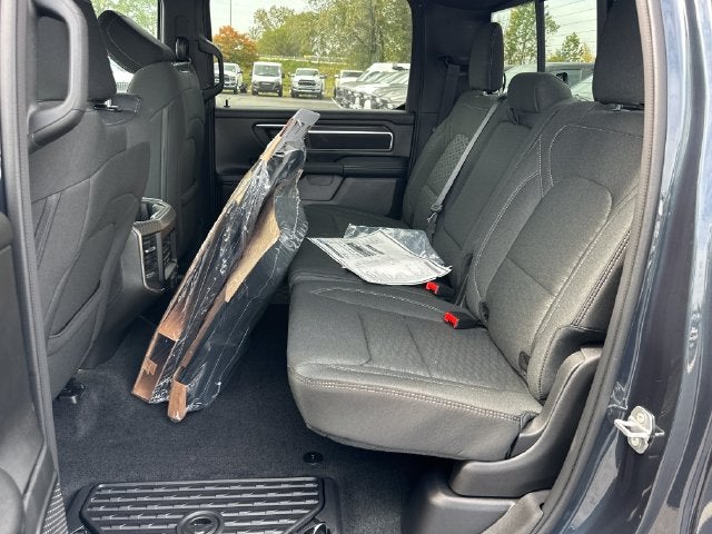 2027 RAM 1500 Big Horn/Lone Star