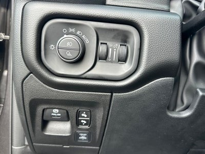 2027 RAM 1500 Big Horn/Lone Star