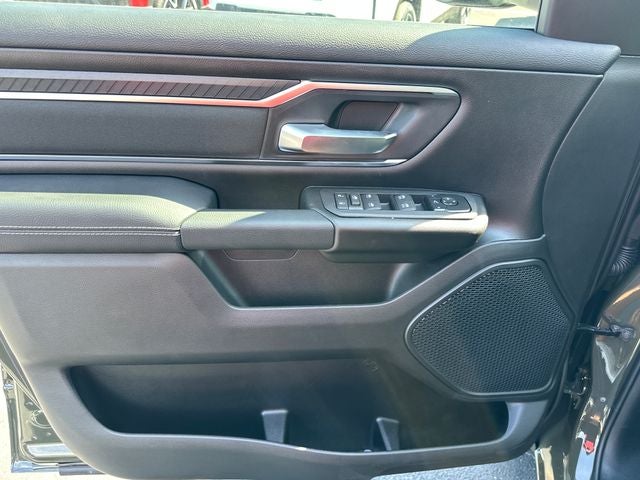 2027 RAM 1500 Big Horn/Lone Star