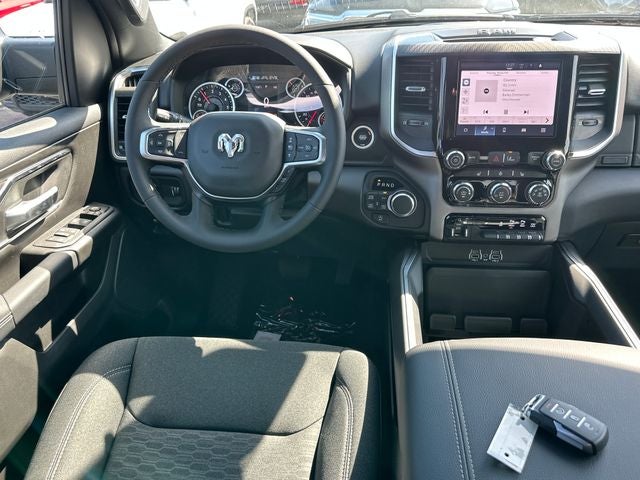 2027 RAM 1500 Big Horn/Lone Star