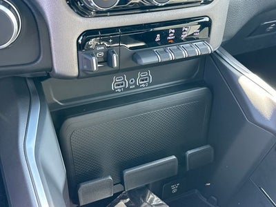 2027 RAM 1500 Big Horn/Lone Star