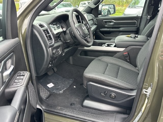 2027 RAM 1500 Big Horn/Lone Star