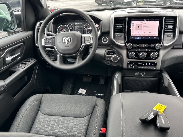2027 RAM 1500 Big Horn/Lone Star