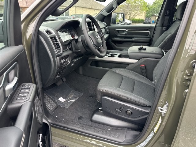 2027 RAM 1500 Big Horn/Lone Star