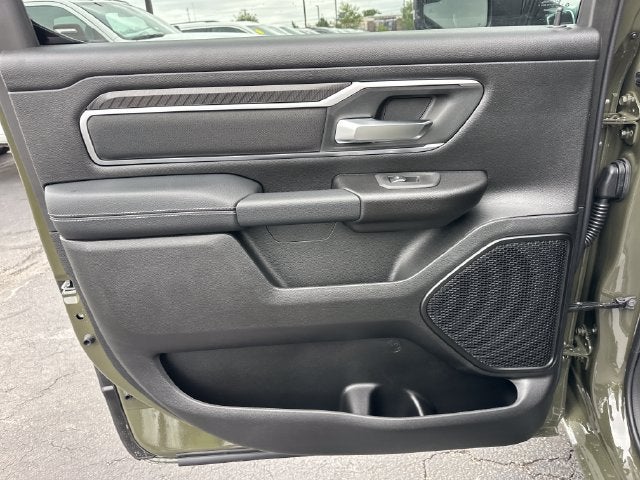 2027 RAM 1500 Big Horn/Lone Star