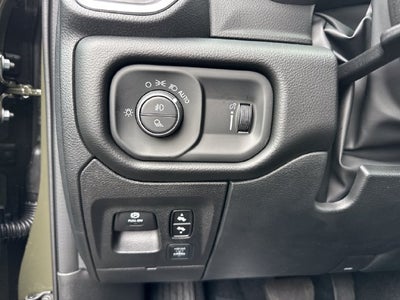 2027 RAM 1500 Big Horn/Lone Star