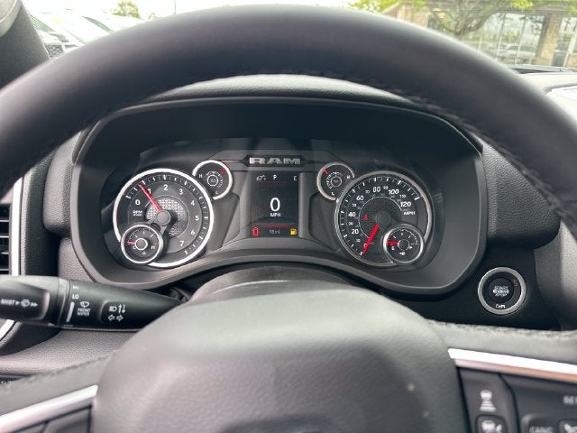 2027 RAM 1500 Big Horn/Lone Star