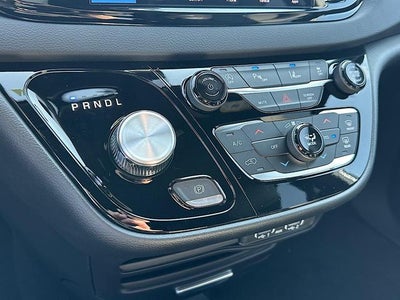 2025 Chrysler Voyager LX