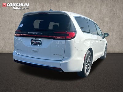 2027 Chrysler Pacifica Limited