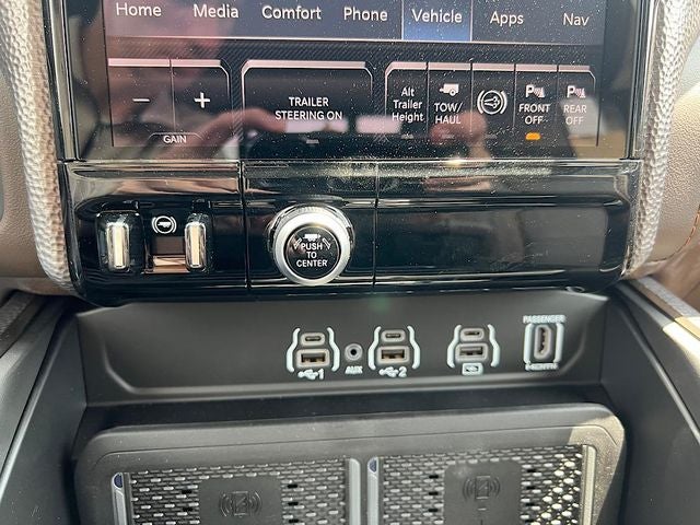 2025 RAM 3500 Limited