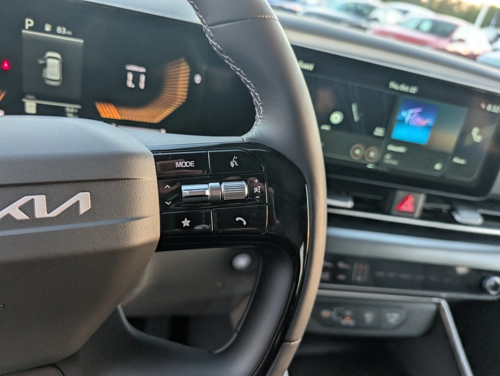 2027 Kia Carnival LXS
