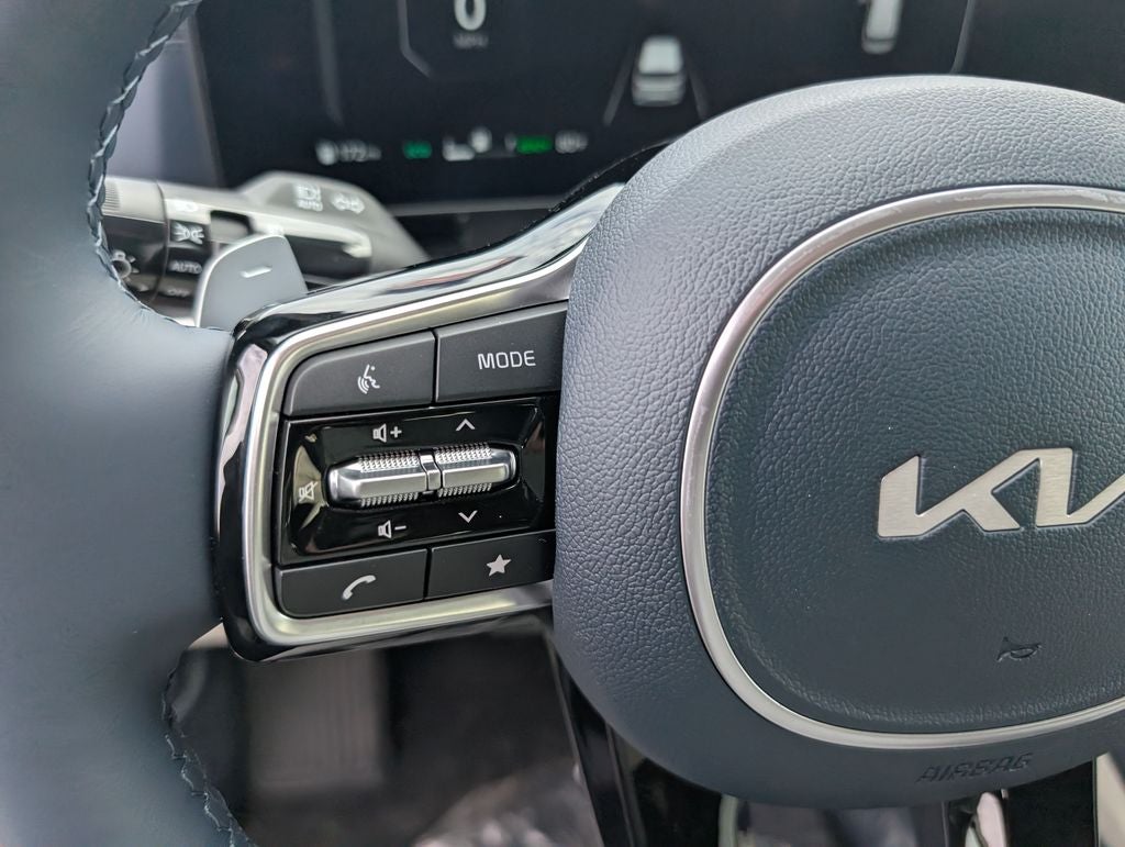 2026 Kia Carnival Hybrid Base