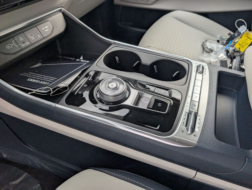 2026 Kia Carnival Hybrid Base
