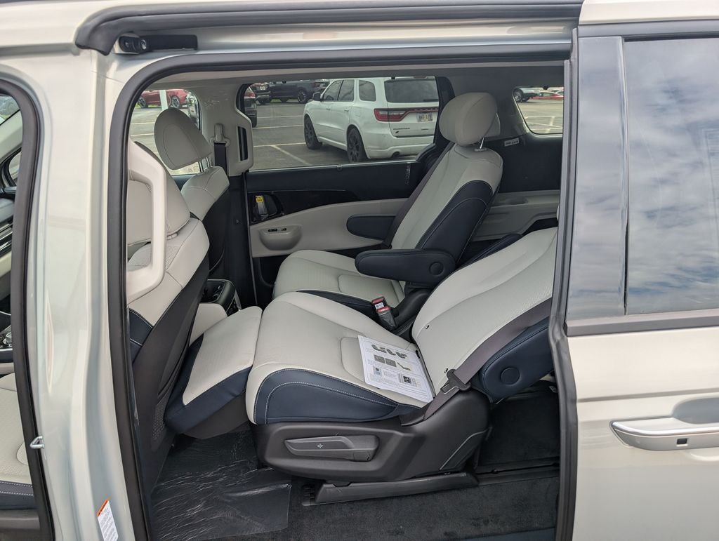 2026 Kia Carnival Hybrid Base