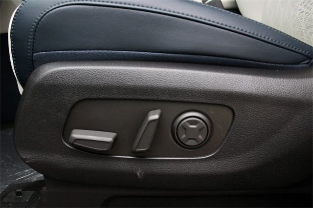 2025 Kia Carnival Hybrid SX