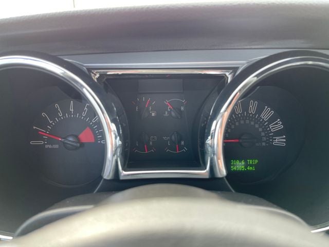 2005 Ford Mustang GT Deluxe